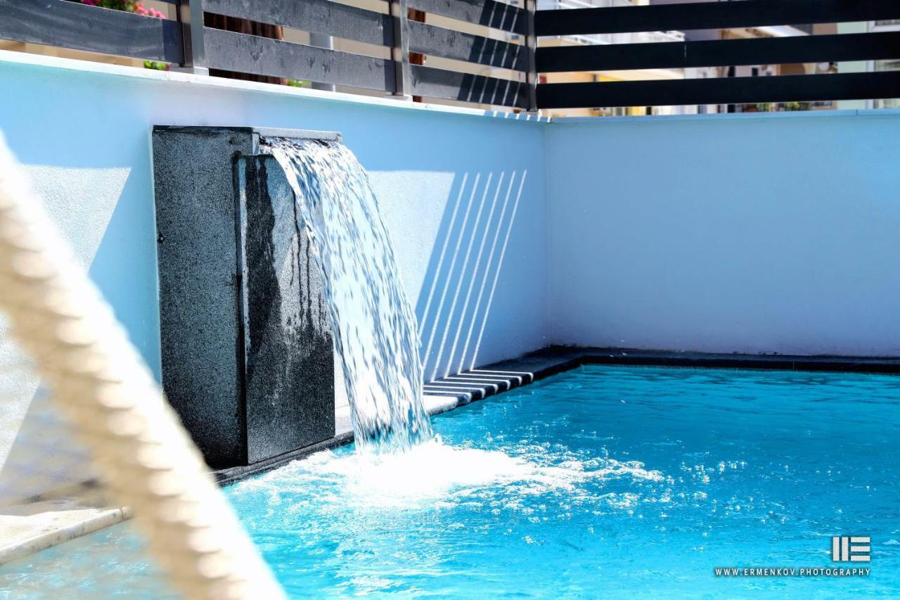 Senso Suites Néa Péramos المظهر الخارجي الصورة