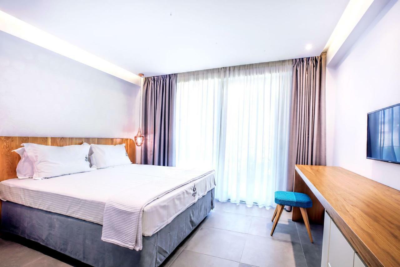 Senso Suites Néa Péramos المظهر الخارجي الصورة